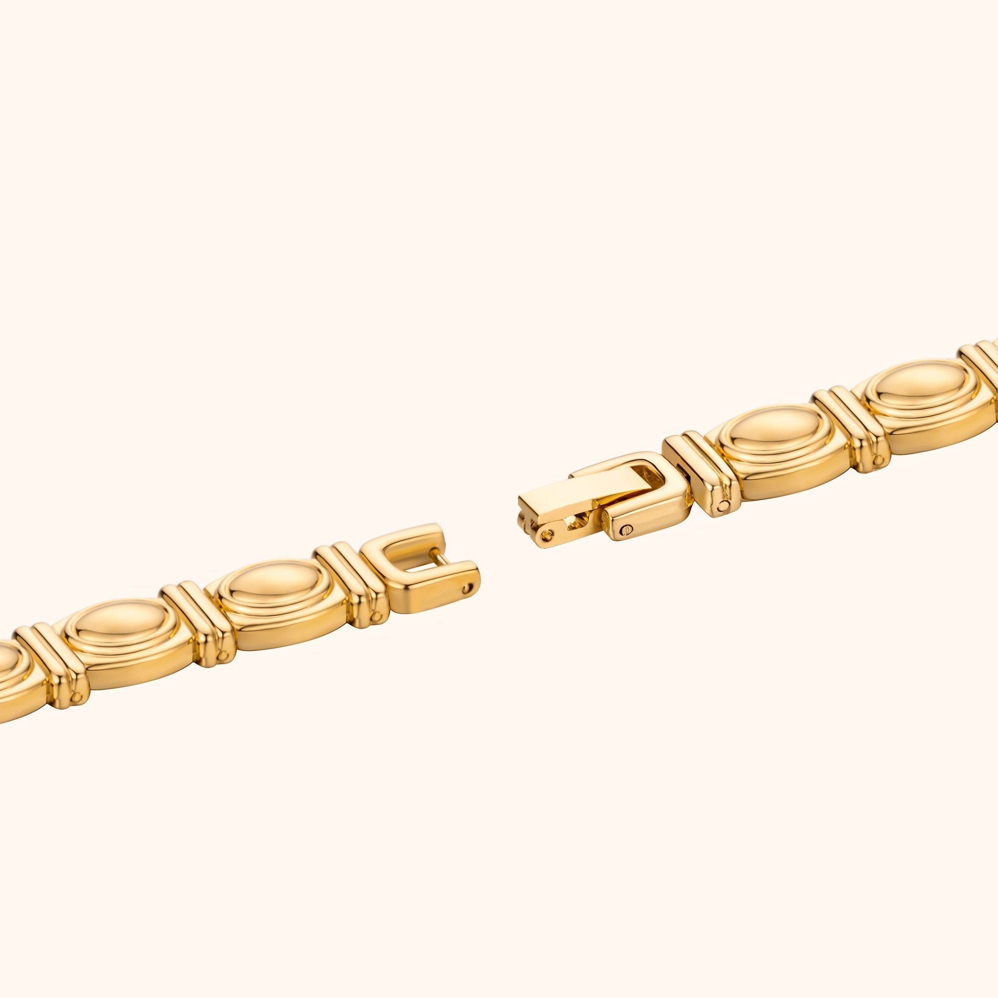 Anika | Gold