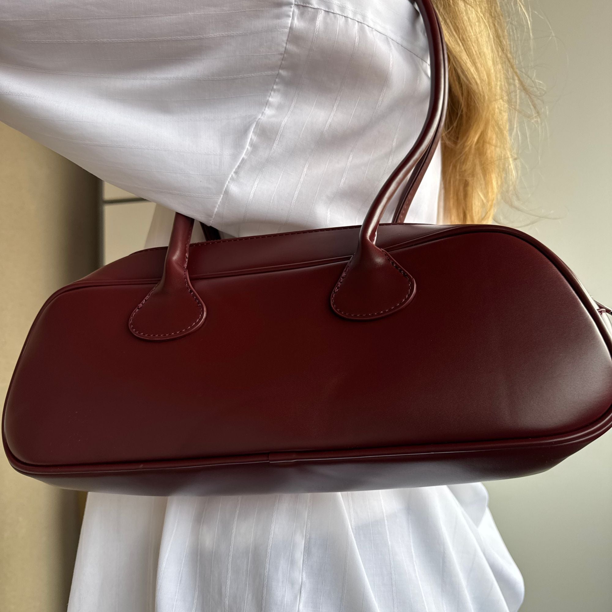 Vivienne Barrel Bag Wine