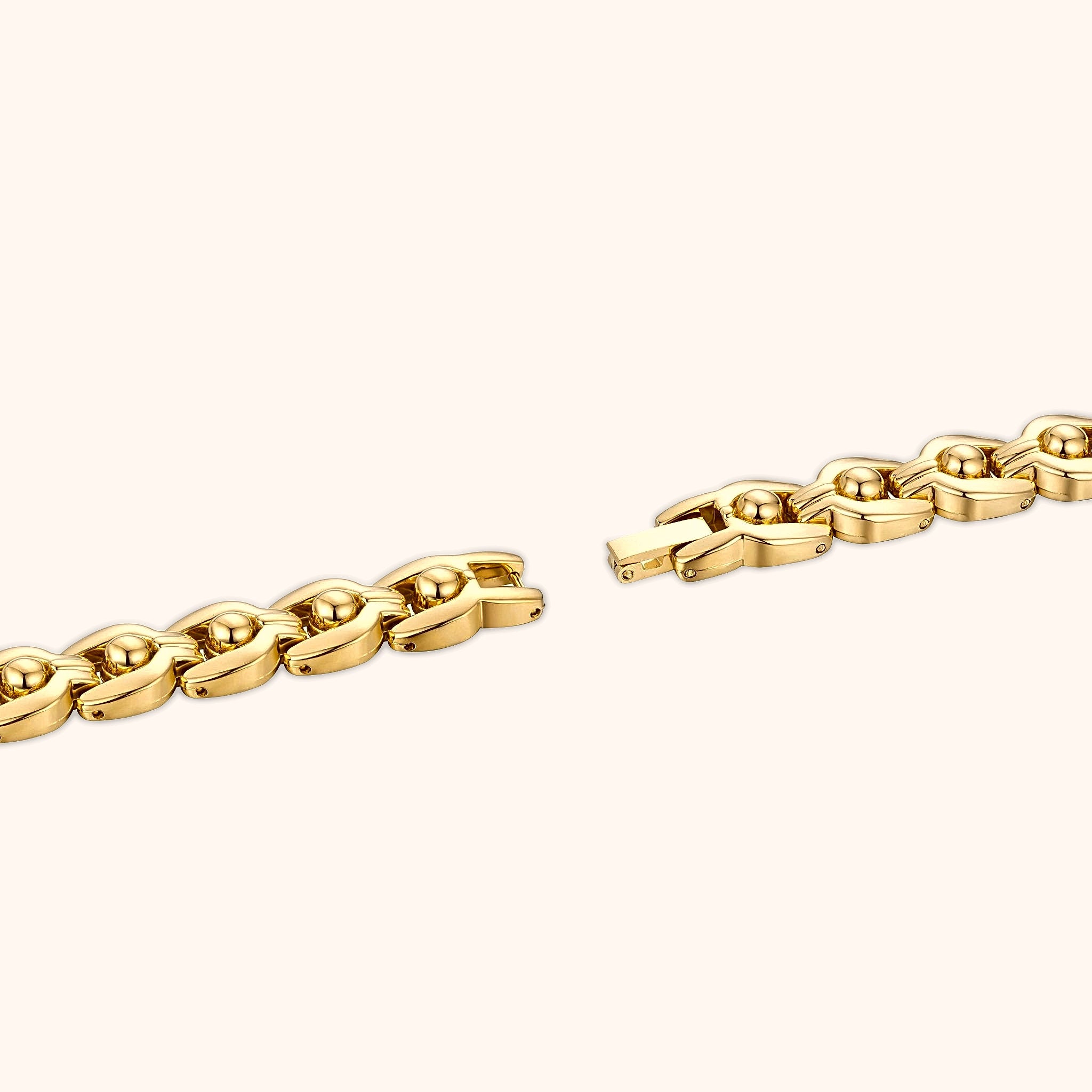 OhKlassy Isara Gold women's vintage-inspired watch, bracelet and clasp detail